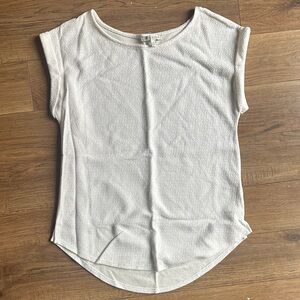 Green Envelope Cream Textured Short Sleeve Top